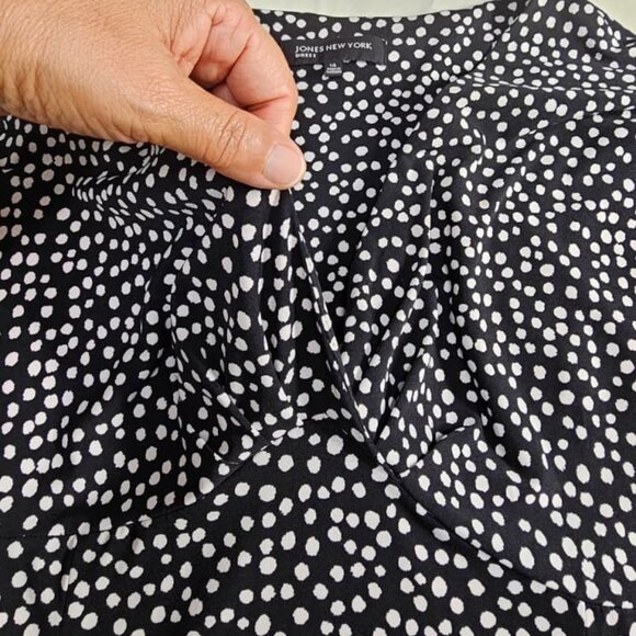 Jones New York Women’s 14 Polka Dot A-Line Dress Black White Twist Front Midi - Picture 4 of 8